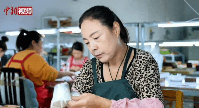 州真有“两把刷子”！冰球突破游戏网站沧(图1)