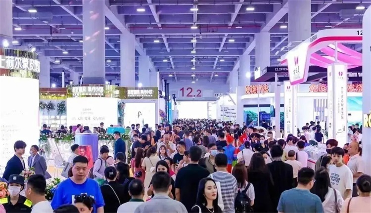 8届广州国际美博会CIBE冰球突破游戏2