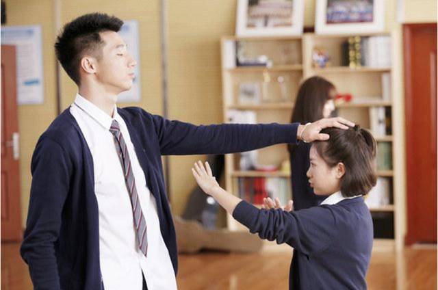 认真起来真是好看的可怕！冰球突破爆百万大奖网剧(图18)